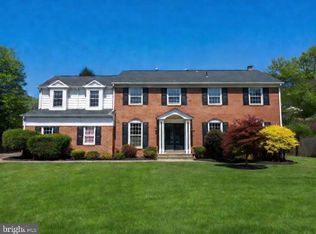 1006 Kimberwicke Rd, Mclean, VA