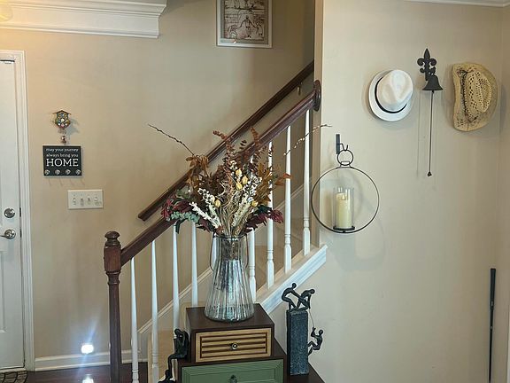 5th image of 9006 Parlor Dr