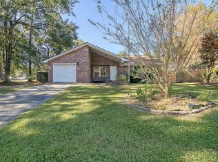 96 Foxborough Rd, Goose Creek, SC 29445