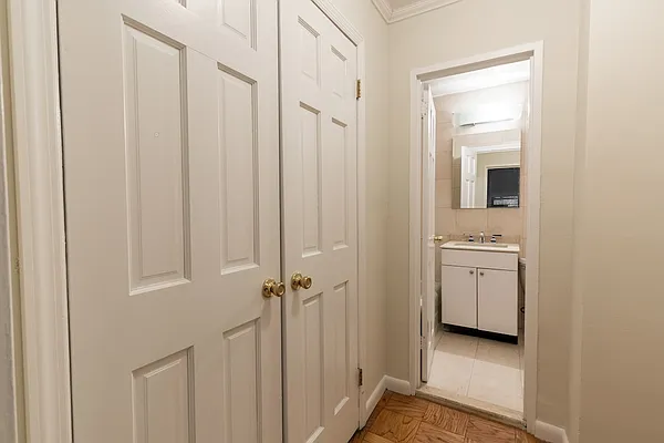 Rented by Stonehenge NYC LLC | media 4