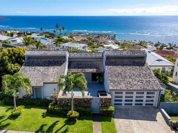 1789 Laukahi St, Honolulu, HI 96821