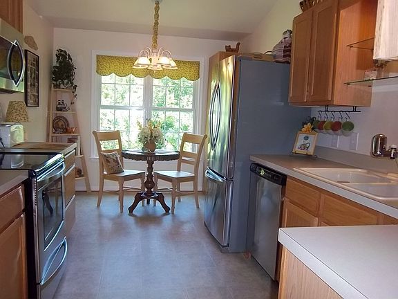 3rd image of 3701 Overview Dr