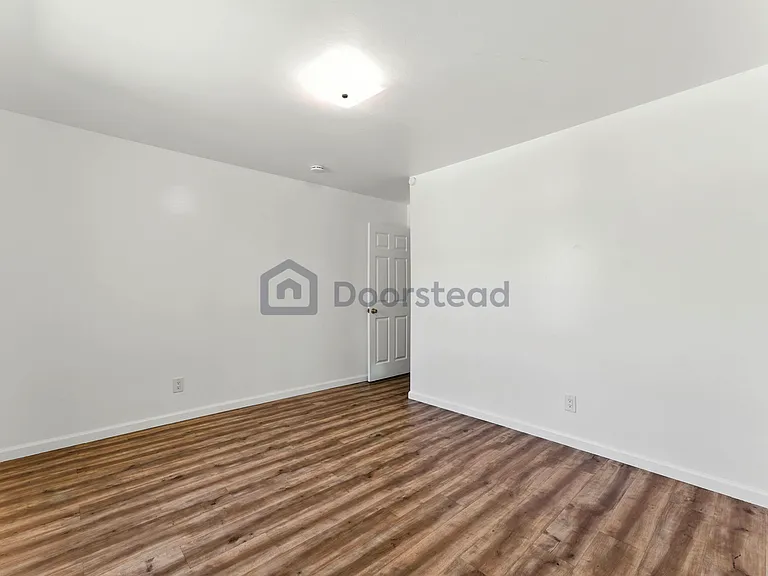 4339 Adeline St #B — Photo 29