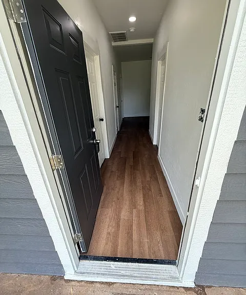 1528 S 1st St — Photo 7