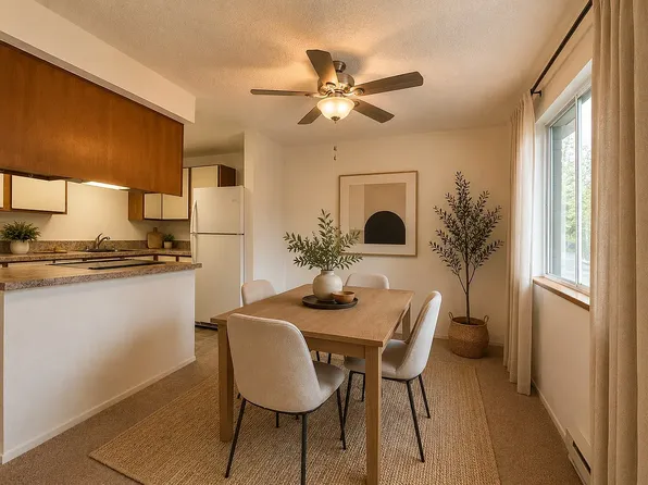 523 11th St NW APT B1, Puyallup, WA 98371