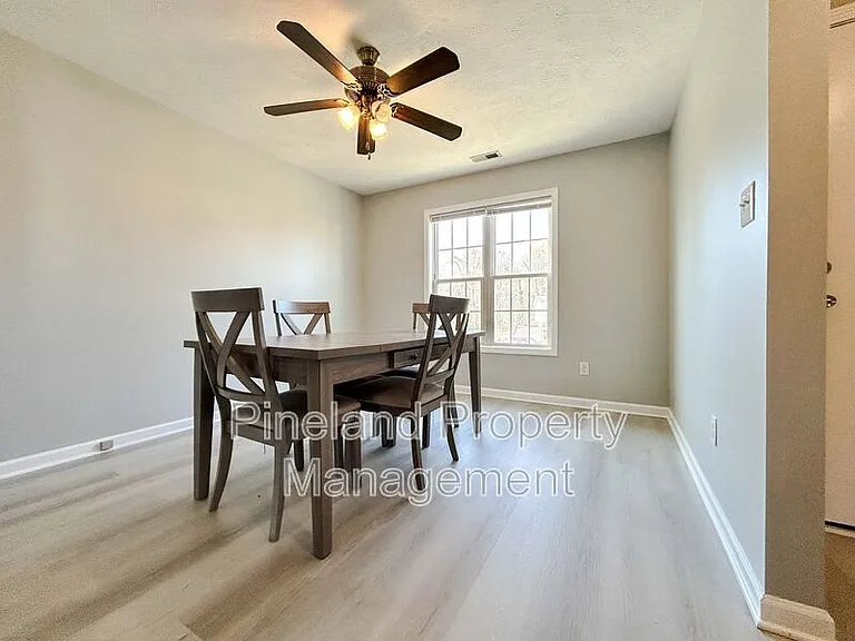 341 Kingdom Estate Dr — Photo 26