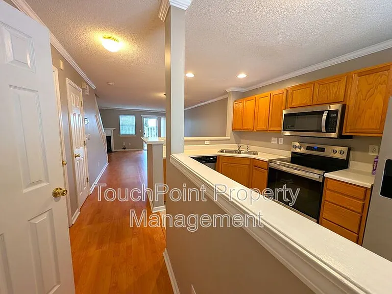 13612 Meade Glen Ct — Photo 2