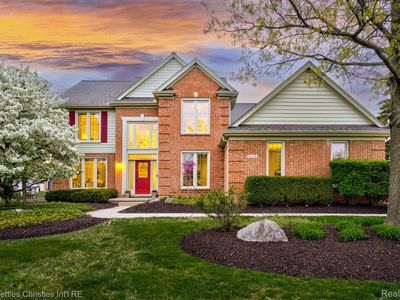 45726 Jaslyn Ln, Novi, MI, 48374