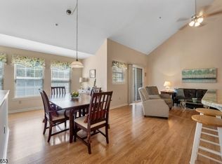 27 McClelland Way, Clifton, NJ 07012