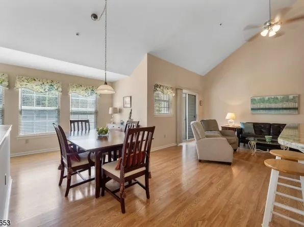 27 Mcclelland Way, Clifton City, NJ 07012