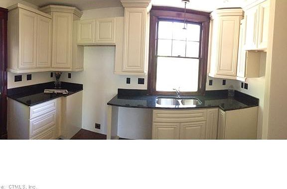 Custom Kitchen Cabinets