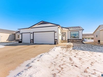 5312 S Spirea Ave, Sioux Falls, SD, 57108