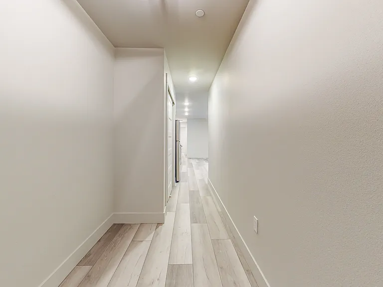 Skyview Lofts — Photo 12