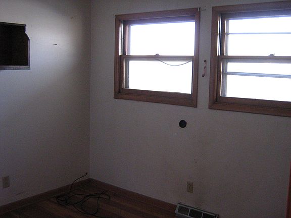 5th image of 1910 N 14th St