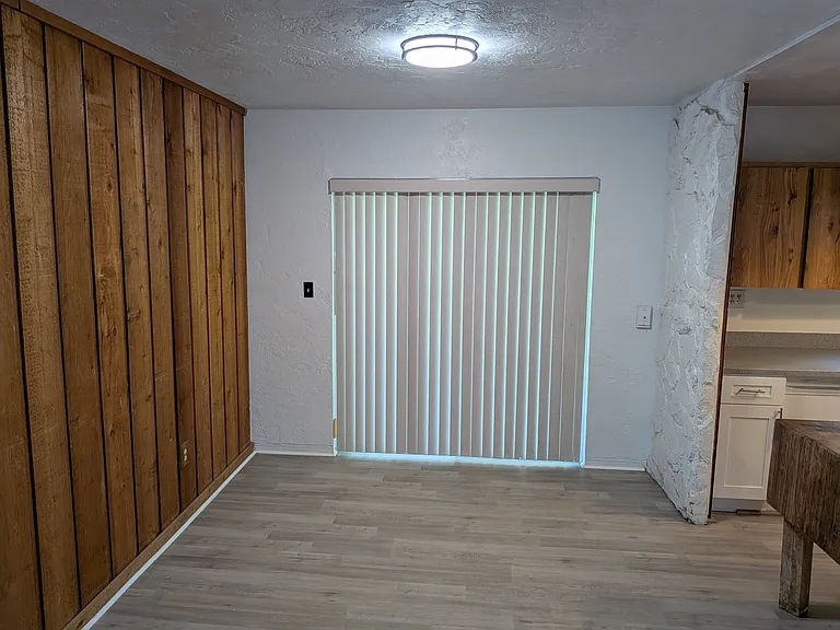 10981 Village Green Ave — Photo 10