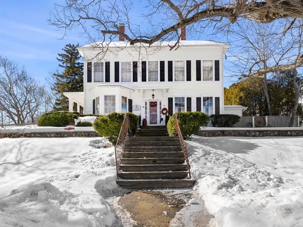 22 High Rd, Newbury, MA 01951