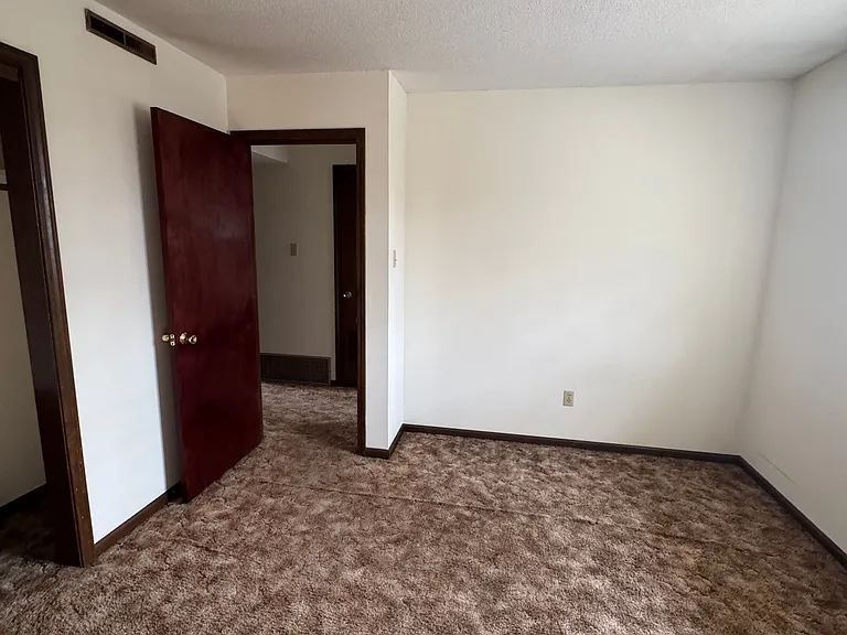 4453 W Bellview Dr #A — Photo 7