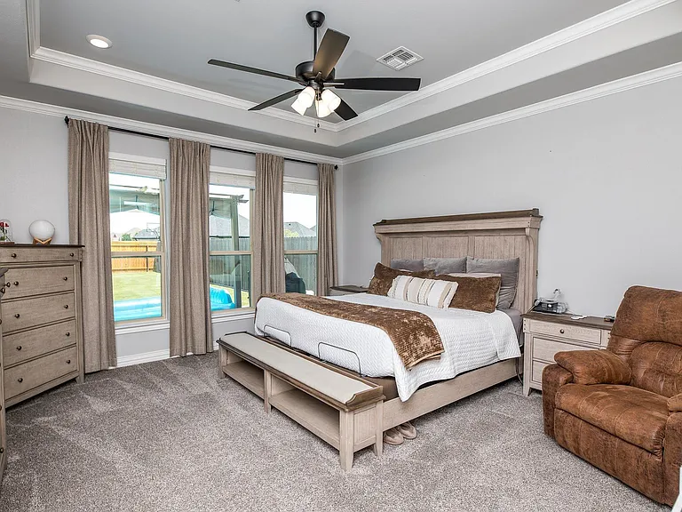 4811 Saddleback Ln — Photo 15