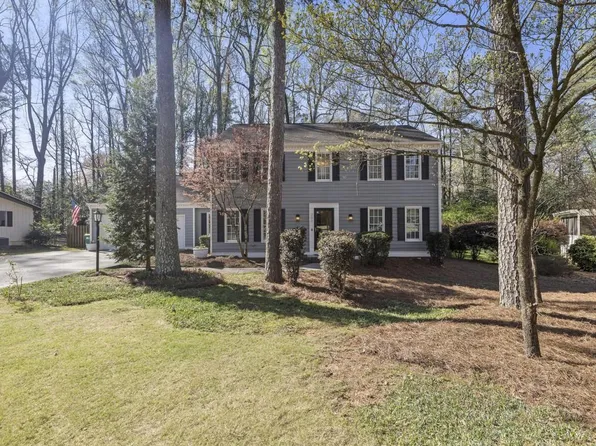 205 Berwick Dr, Sandy Springs, GA 30328