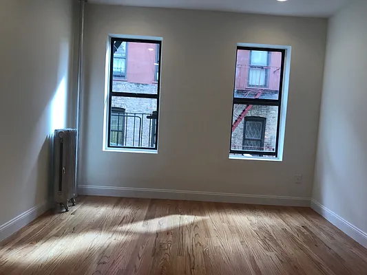 Rented by PMG Real Estate  | media 17