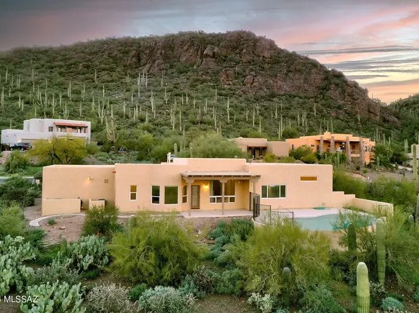 8209 W Circulo De Los Morteros, Tucson, AZ 85743