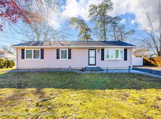 75 Elm St, Beachwood, NJ