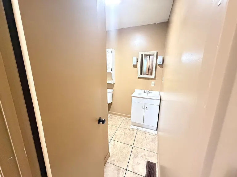 5350 N Old Highway 41 — Photo 19