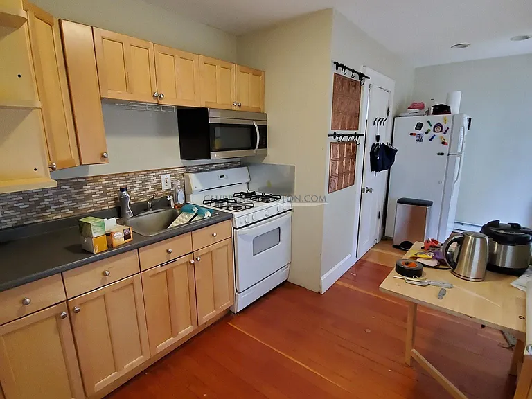 19 Winthrop St #1 — Photo 17