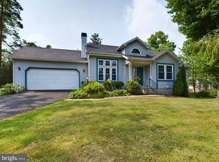 2421 Log Cabin Rd, York, PA 17408