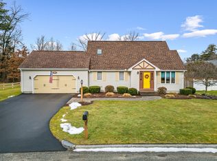 30 Brianna Ln, Springfield, MA 01129