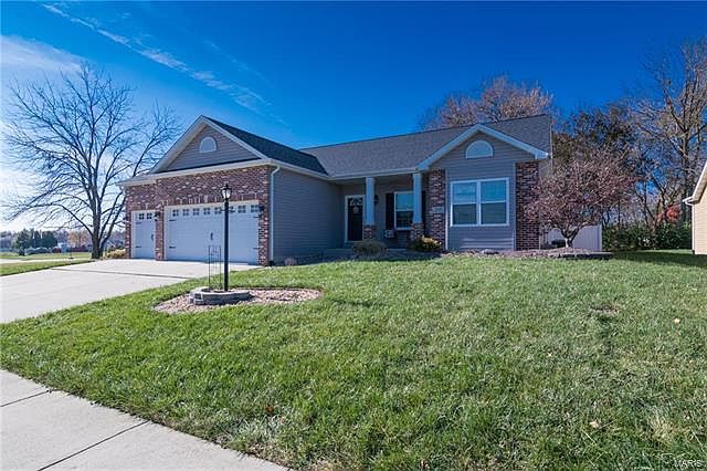 3156 Birmingham Dr, Glen Carbon, IL 62034 | Zillow