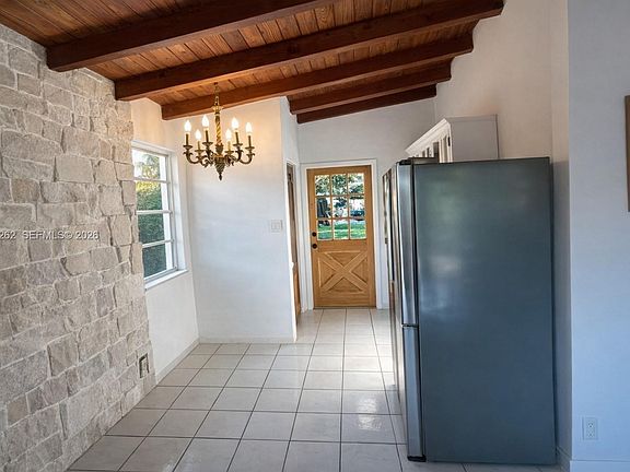 3rd image of 6561 SW 34th St