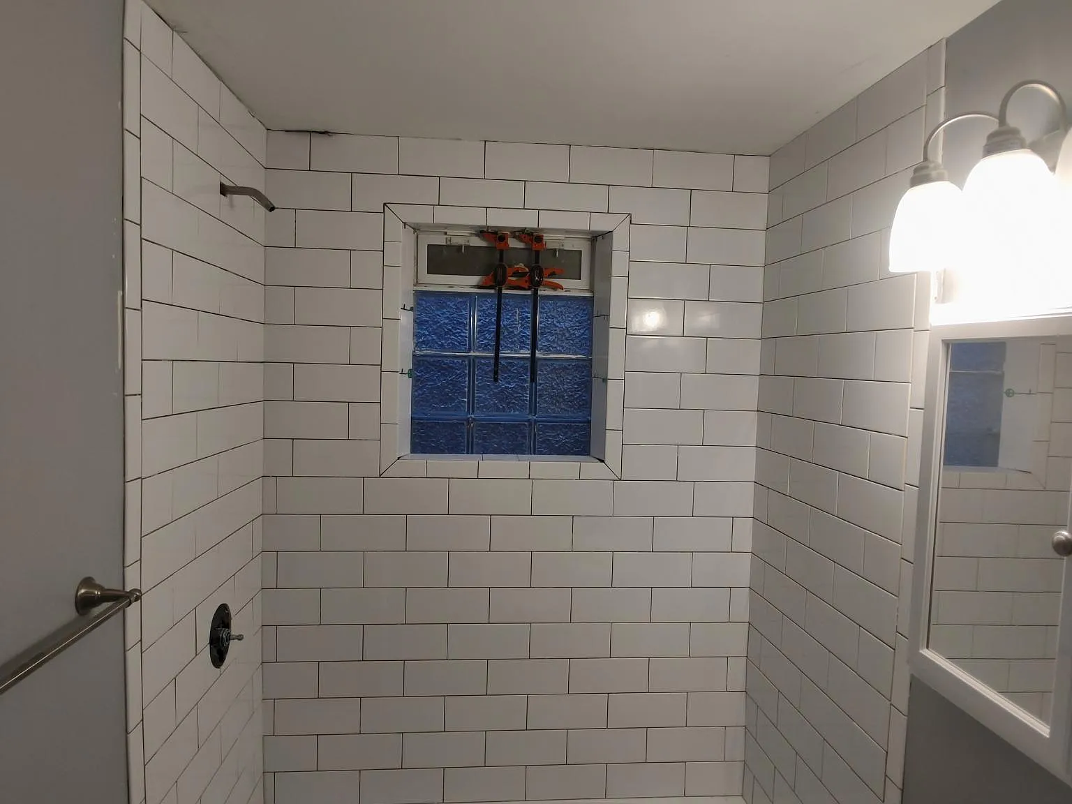 831 Manning Ave — Photo 3