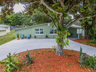 12073 Ridge Rd, Seminole, FL, 33778