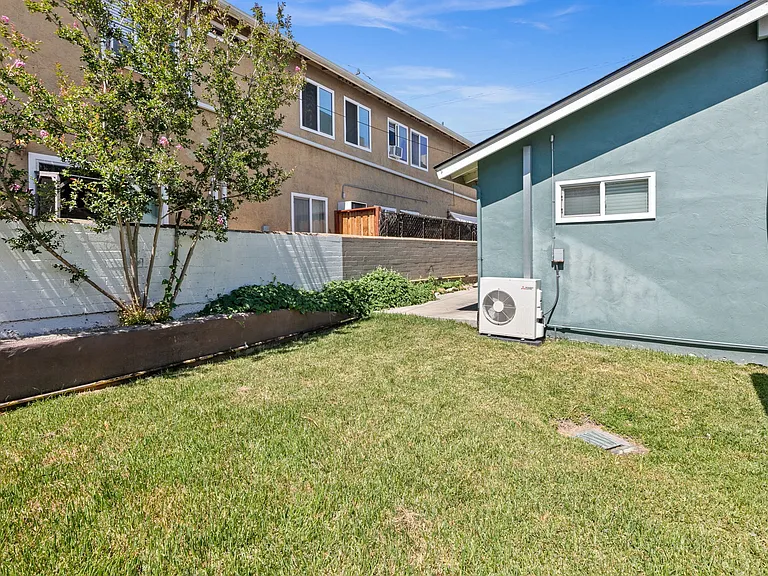4219 Florida St — Photo 10