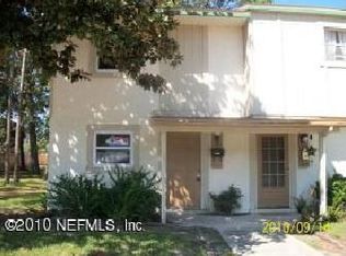 1904 Willowood Dr, Jacksonville, FL 32225