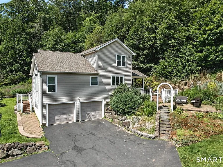 11 Squantz View Dr — Photo 17