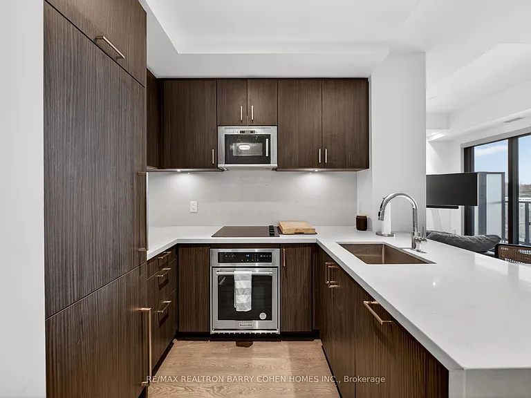 280 Howland Ave #GPH25 — Photo 5