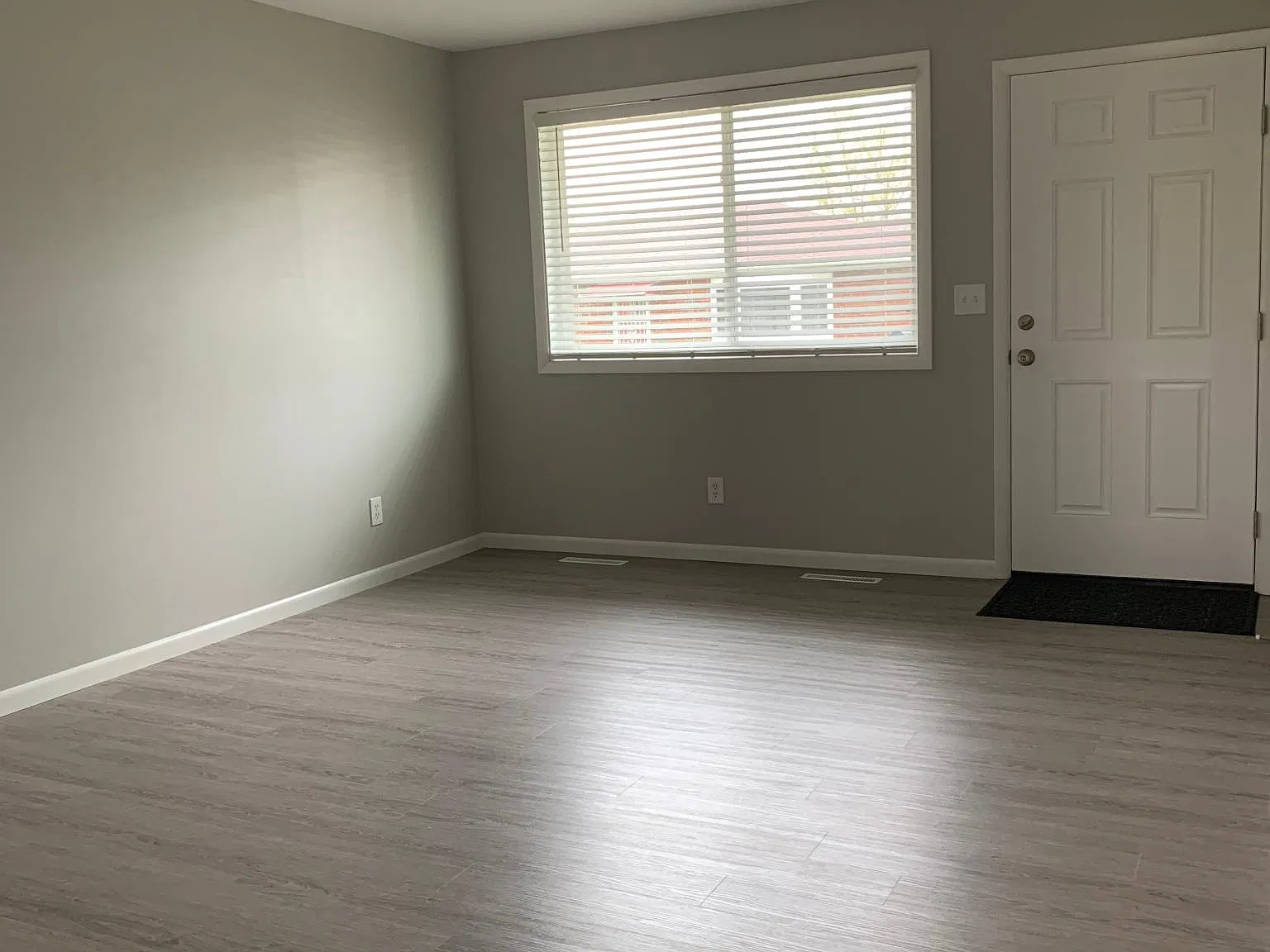 2 bed, $850 — Photo 3