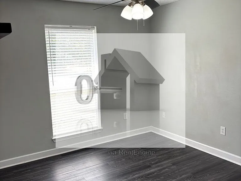1068 Joaquin Rd — Photo 21