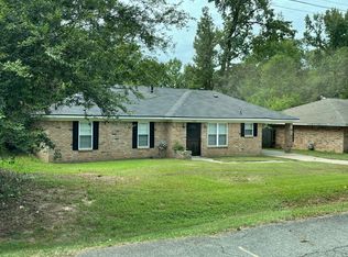 4013 Swim Club Ln, Shreveport, LA 71107