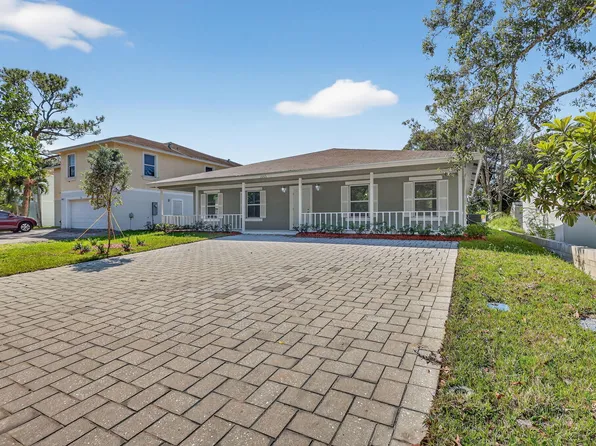 2206 S 34th Street, Fort Pierce, FL 34947