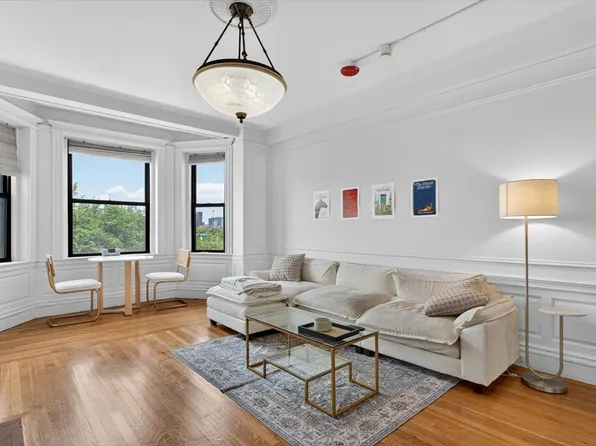 464 Commonwealth Ave APT 51, Boston, MA 02215