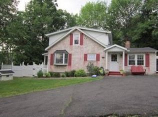 1945 Hawleyton Rd, Binghamton, NY 13903