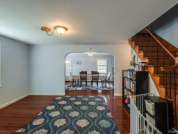 5th image of 164 Bloomer Road