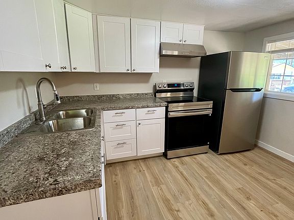 5th image of 105 Front St S #9