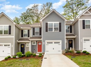 609 Woodall Ridge Dr, Lebanon, TN 37090