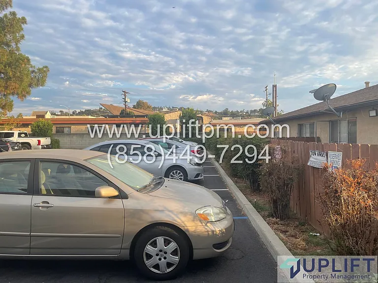 820 Scranton St #A — Photo 12