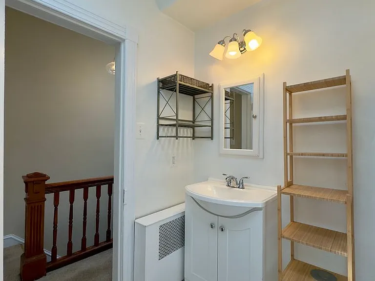 311 S East Ave — Photo 13