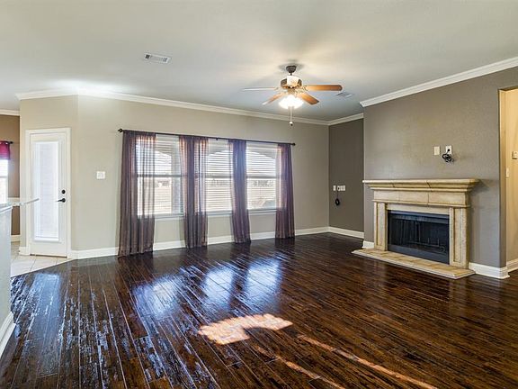 4th image of 120 Country Lakes Dr